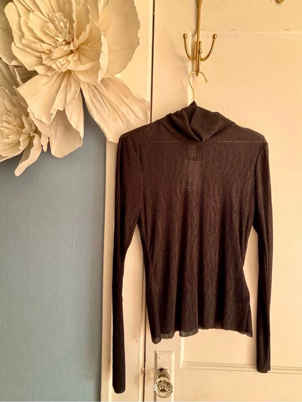 H&M Black Ribbed Lightweight Turtleneck